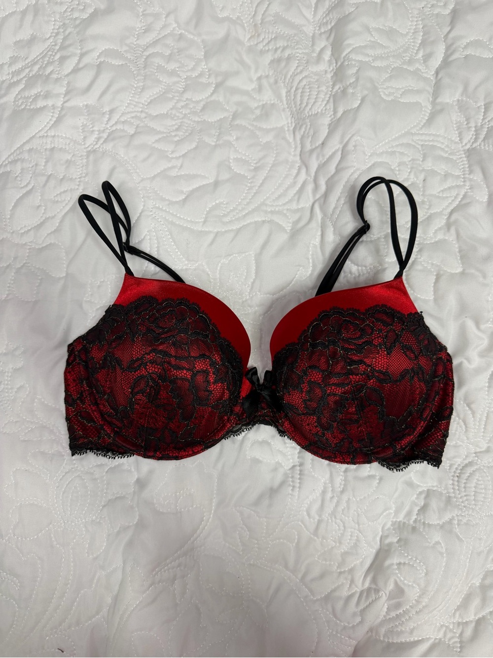 Victorias Secret Very Sexy Lined Red Lace Demi